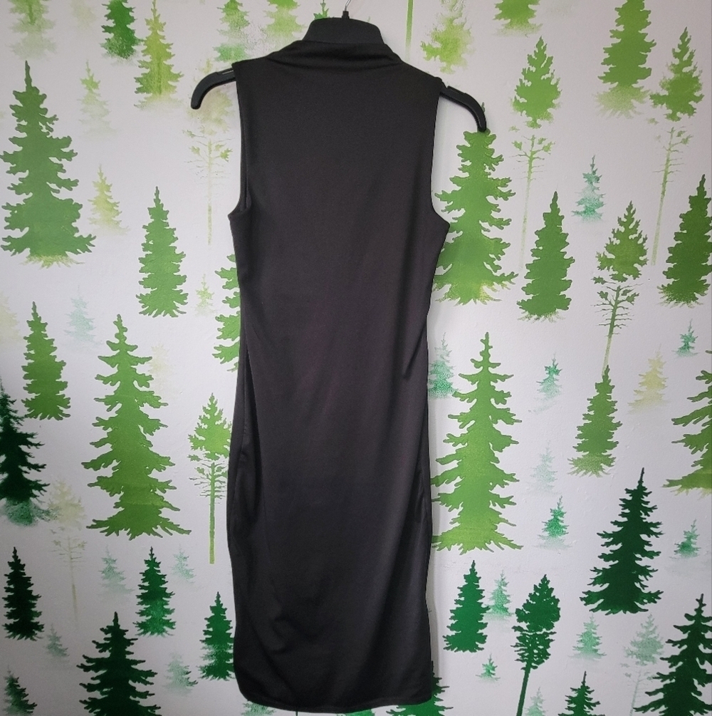 High Neck Gaze Pullover Sleeveless Dress.